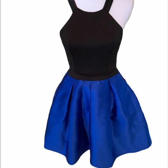 HALTER SPECIAL OCCASION COCKTAIL DRESS - Picture 4 of 9